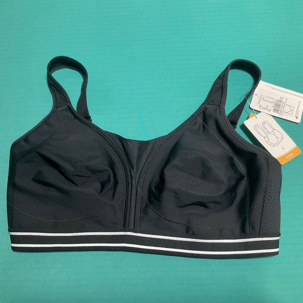 New with Tags Amoena 42D PERFORMANCE SPORTS BRA 0658 Black